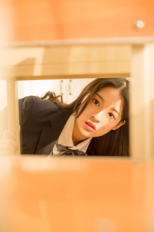年轻母亲免费看